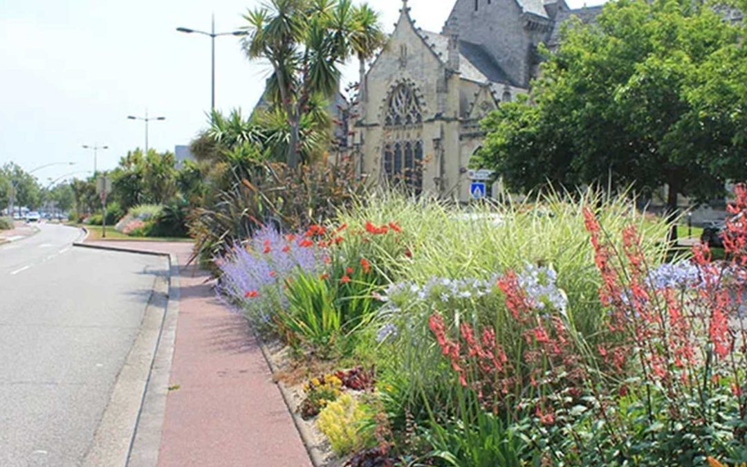 Chute sur un trottoir : la responsabilité communale n’est pas automatique